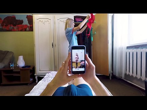 ❤️ Polusestra je natjerala brata da svrši neposredno prije nego što je mama došla kući ️❌ Jebeni video kod nas ﹏